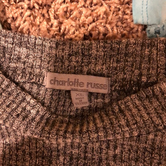 bundle of two crop tops - Picture 3 of 5